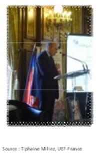 Capture d'écran - Gérard Collomb, le 16 mars 2013 à l'Hôtel de ville de Lyon, à l'occasion de la Première convention des fédéralistes européens