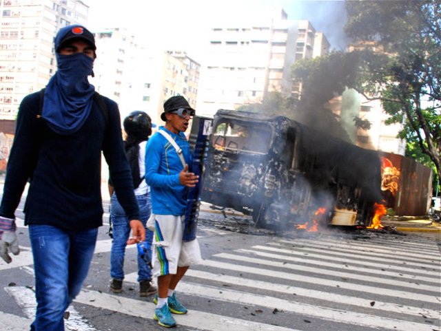 Altamira : autobus séquestré qui brûle « spontanément »